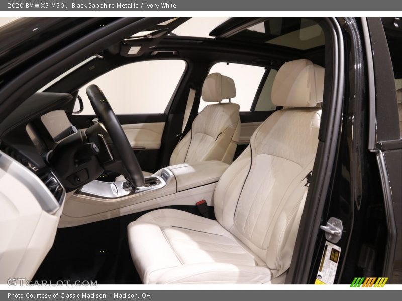 Black Sapphire Metallic / Ivory White 2020 BMW X5 M50i