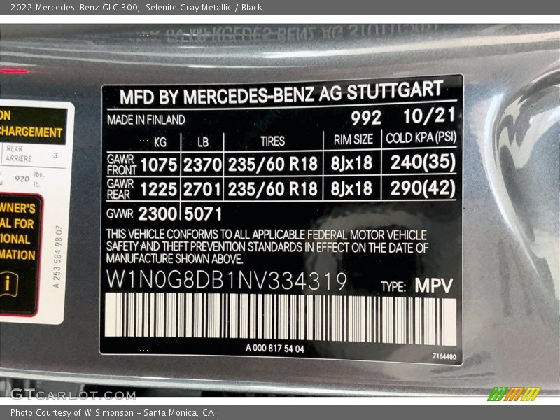 Selenite Gray Metallic / Black 2022 Mercedes-Benz GLC 300