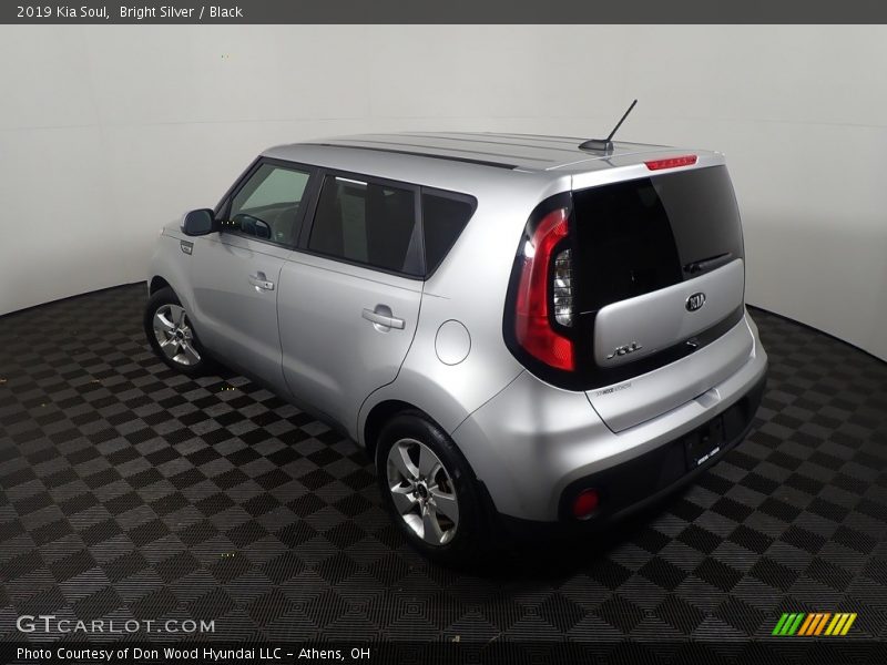 Bright Silver / Black 2019 Kia Soul