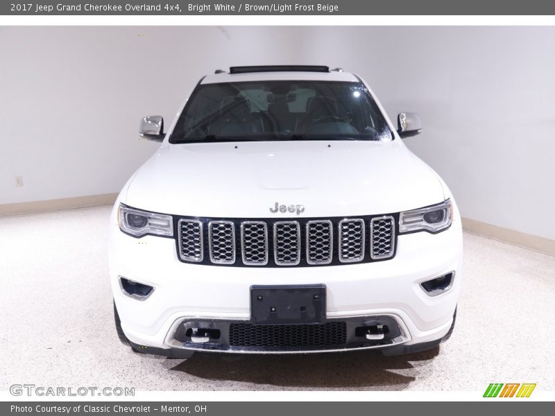 Bright White / Brown/Light Frost Beige 2017 Jeep Grand Cherokee Overland 4x4