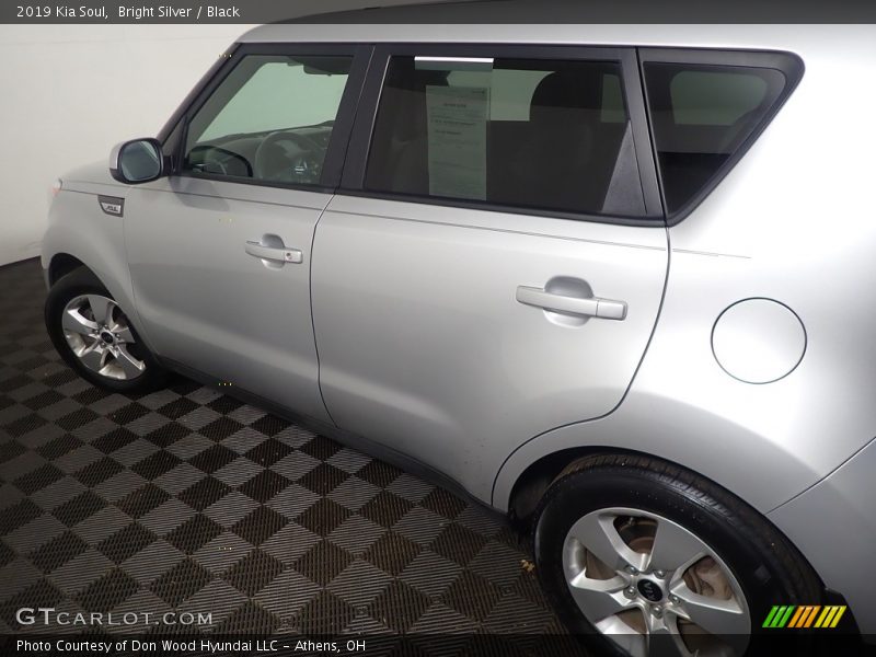Bright Silver / Black 2019 Kia Soul