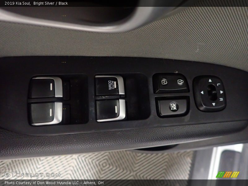 Bright Silver / Black 2019 Kia Soul
