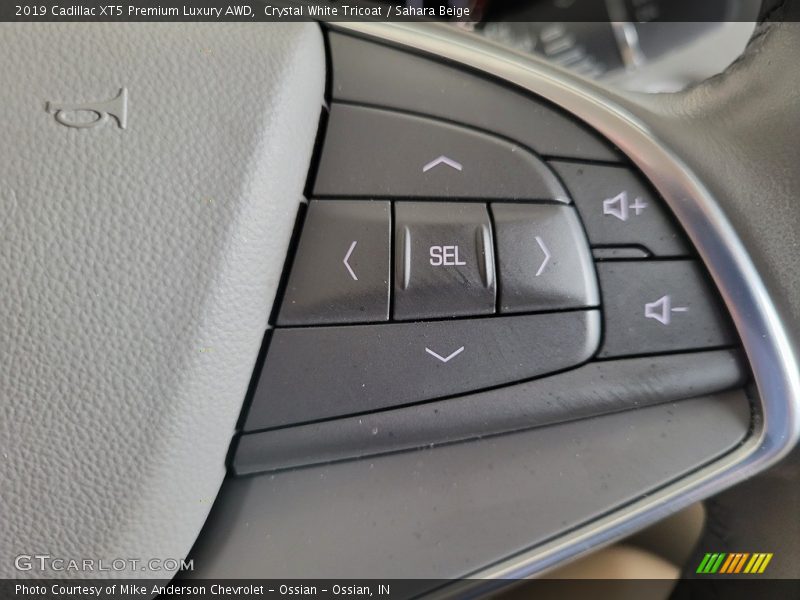 Crystal White Tricoat / Sahara Beige 2019 Cadillac XT5 Premium Luxury AWD
