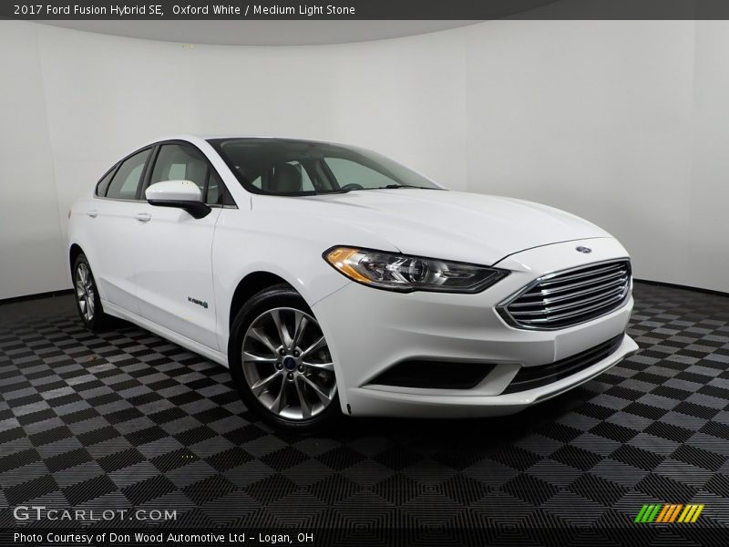 Oxford White / Medium Light Stone 2017 Ford Fusion Hybrid SE