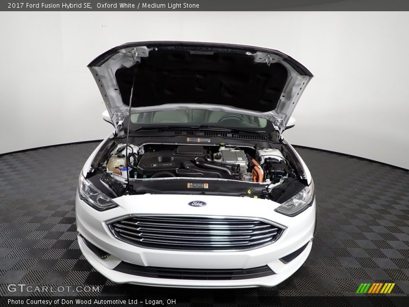 Oxford White / Medium Light Stone 2017 Ford Fusion Hybrid SE