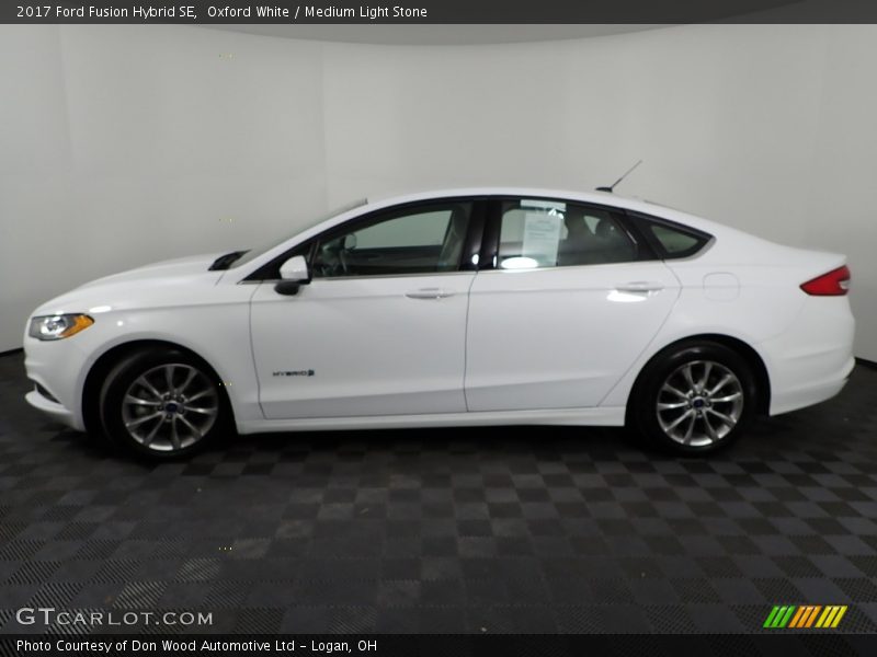 Oxford White / Medium Light Stone 2017 Ford Fusion Hybrid SE