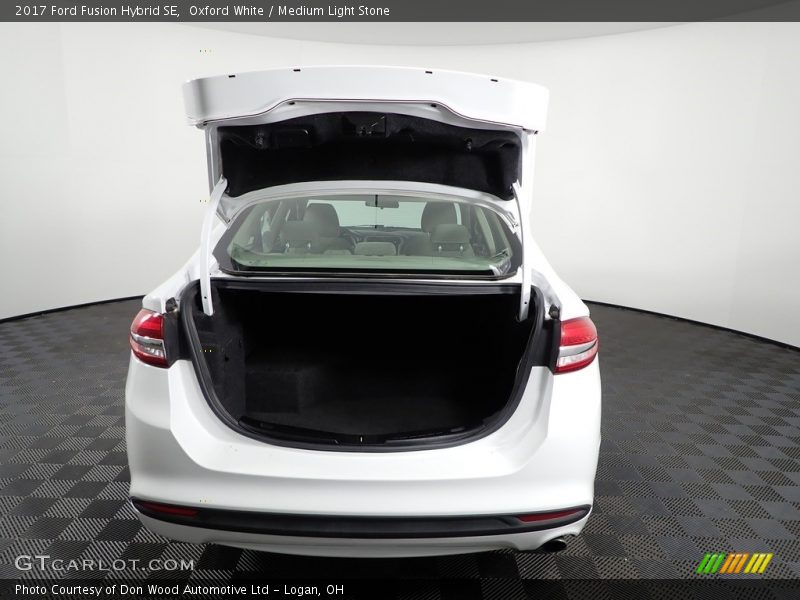 Oxford White / Medium Light Stone 2017 Ford Fusion Hybrid SE