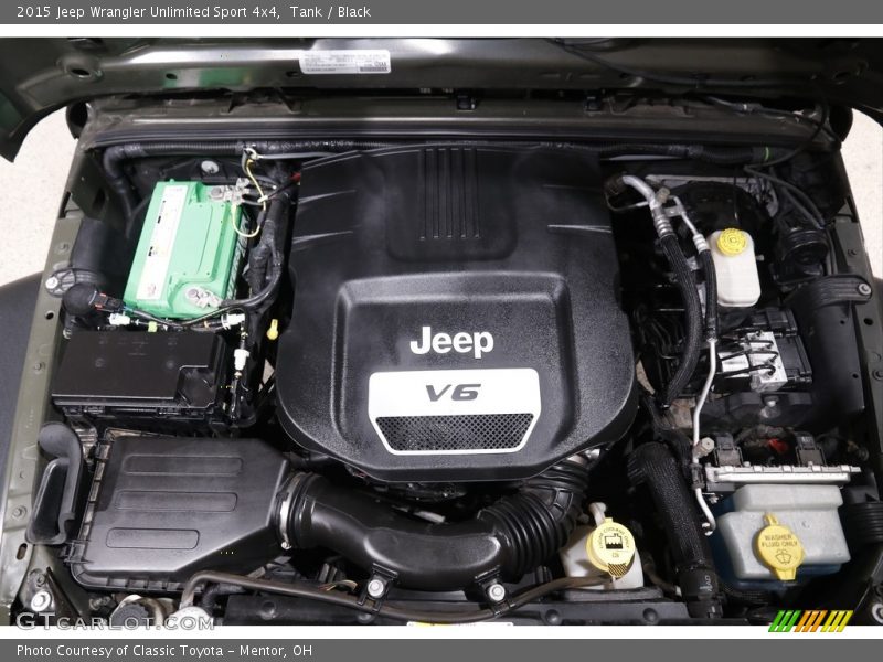 Tank / Black 2015 Jeep Wrangler Unlimited Sport 4x4