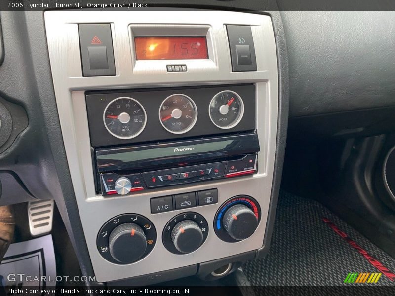 Orange Crush / Black 2006 Hyundai Tiburon SE