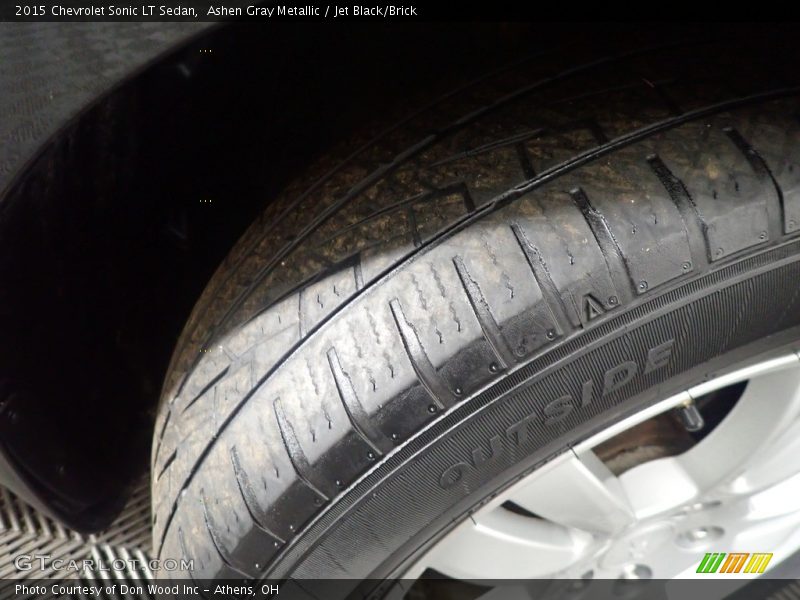 Ashen Gray Metallic / Jet Black/Brick 2015 Chevrolet Sonic LT Sedan