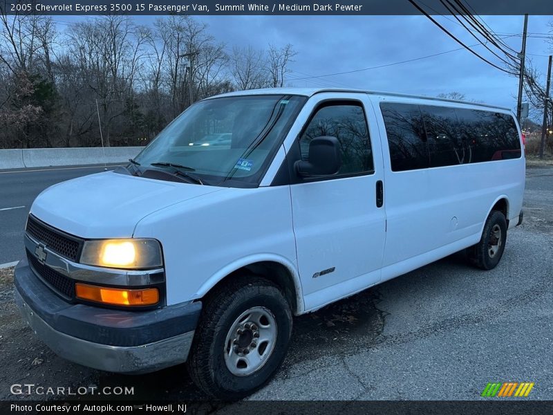 Summit White / Medium Dark Pewter 2005 Chevrolet Express 3500 15 Passenger Van
