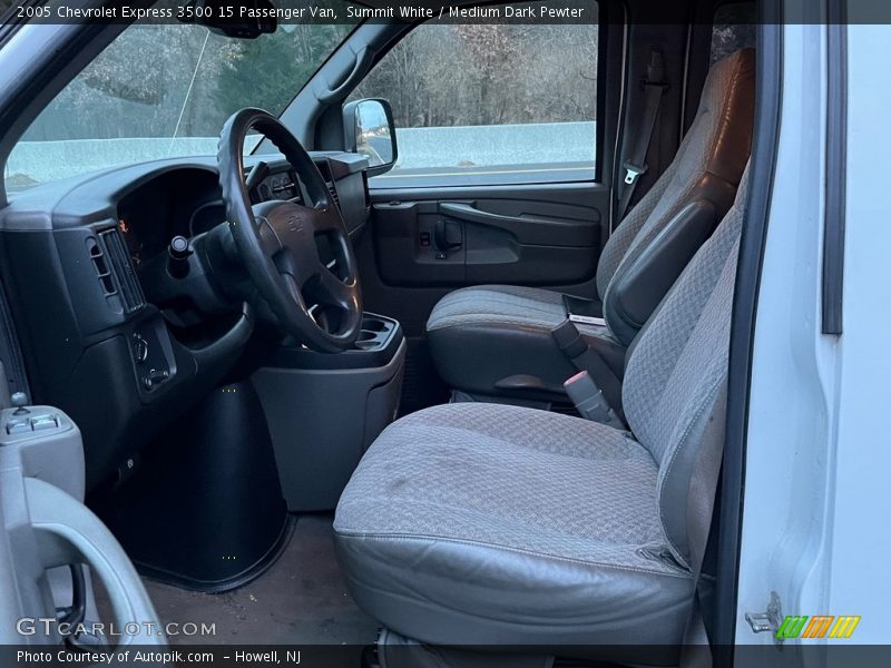 Summit White / Medium Dark Pewter 2005 Chevrolet Express 3500 15 Passenger Van