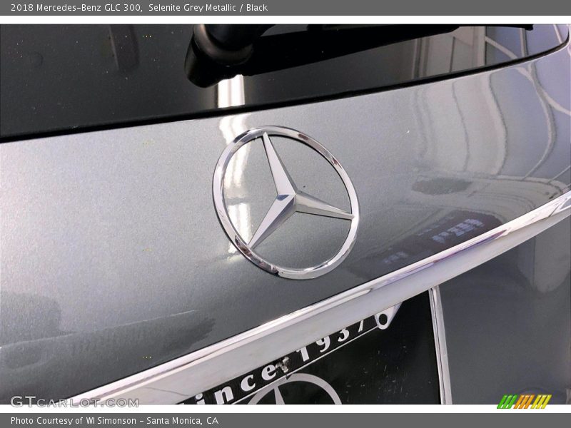 Selenite Grey Metallic / Black 2018 Mercedes-Benz GLC 300