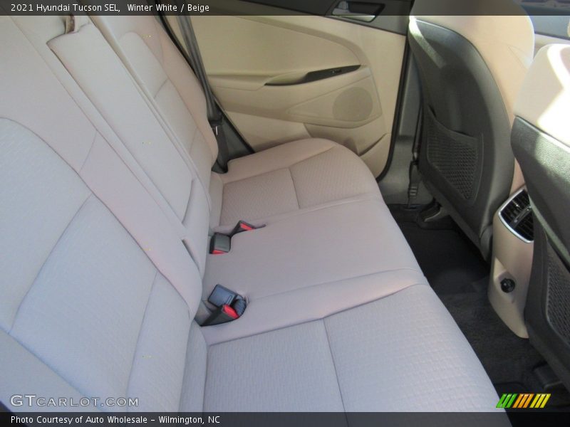 Winter White / Beige 2021 Hyundai Tucson SEL