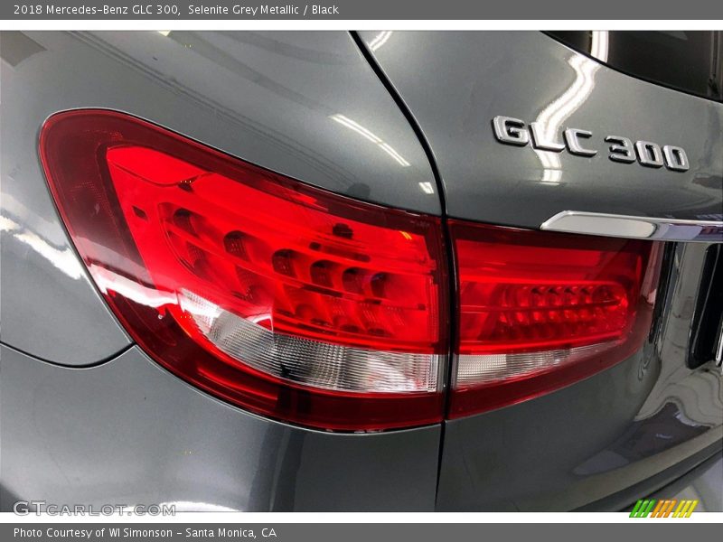 Selenite Grey Metallic / Black 2018 Mercedes-Benz GLC 300