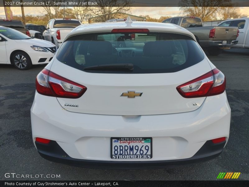 Summit White / Jet Black 2017 Chevrolet Cruze LT
