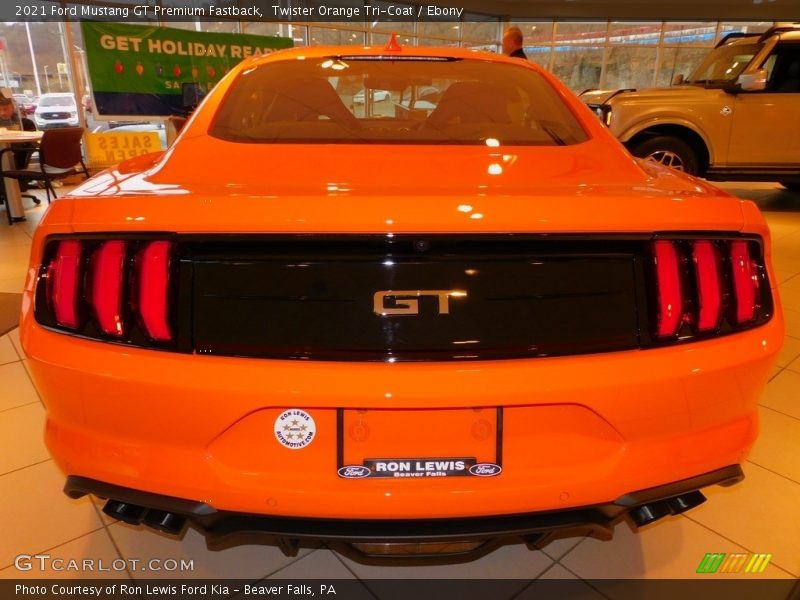 Twister Orange Tri-Coat / Ebony 2021 Ford Mustang GT Premium Fastback