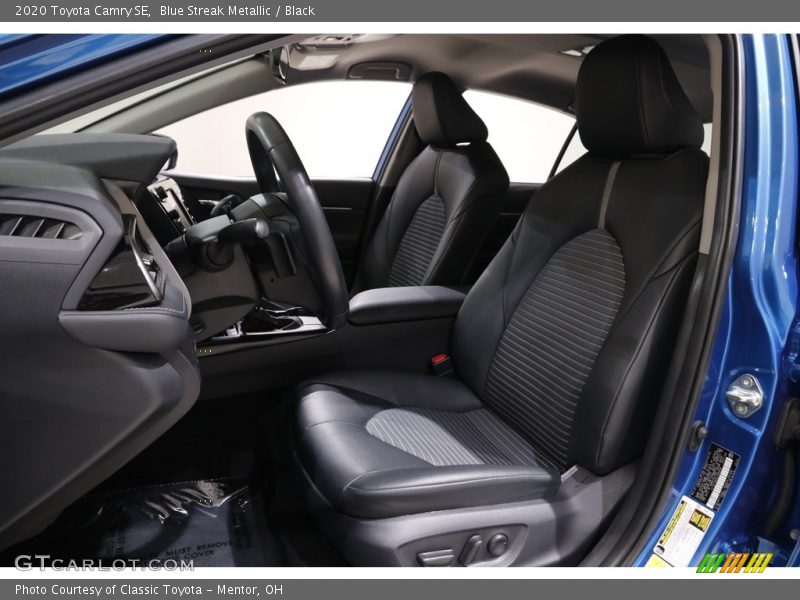 Blue Streak Metallic / Black 2020 Toyota Camry SE