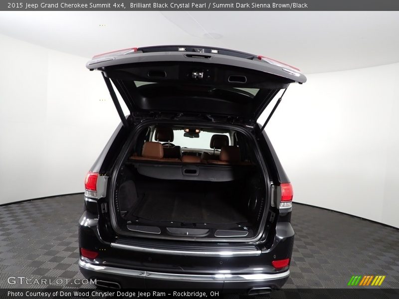 Brilliant Black Crystal Pearl / Summit Dark Sienna Brown/Black 2015 Jeep Grand Cherokee Summit 4x4