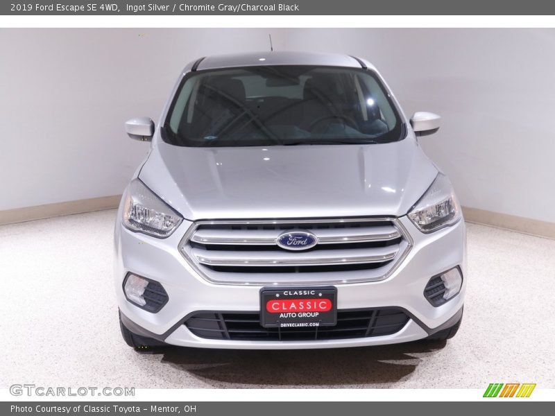 Ingot Silver / Chromite Gray/Charcoal Black 2019 Ford Escape SE 4WD
