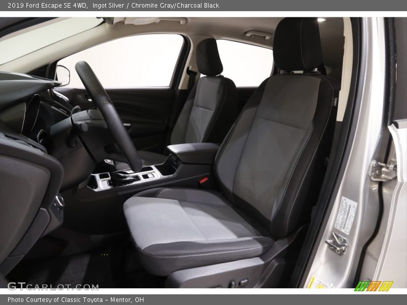 Ingot Silver / Chromite Gray/Charcoal Black 2019 Ford Escape SE 4WD