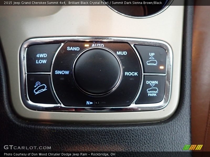 Brilliant Black Crystal Pearl / Summit Dark Sienna Brown/Black 2015 Jeep Grand Cherokee Summit 4x4