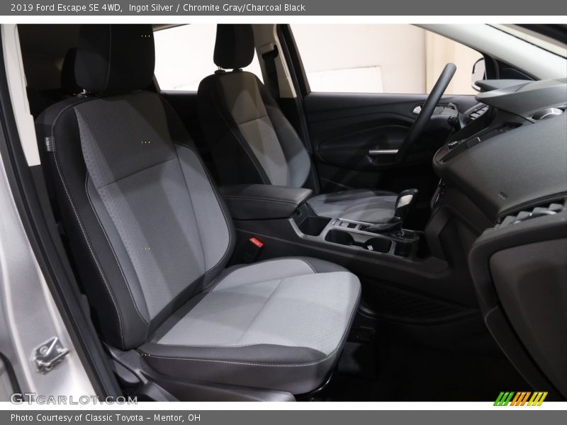 Ingot Silver / Chromite Gray/Charcoal Black 2019 Ford Escape SE 4WD