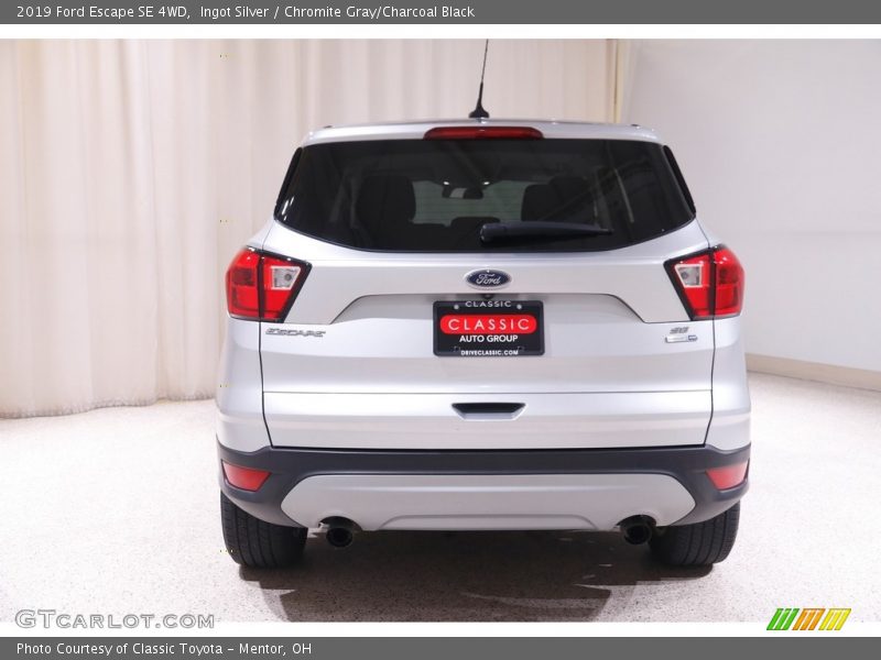 Ingot Silver / Chromite Gray/Charcoal Black 2019 Ford Escape SE 4WD