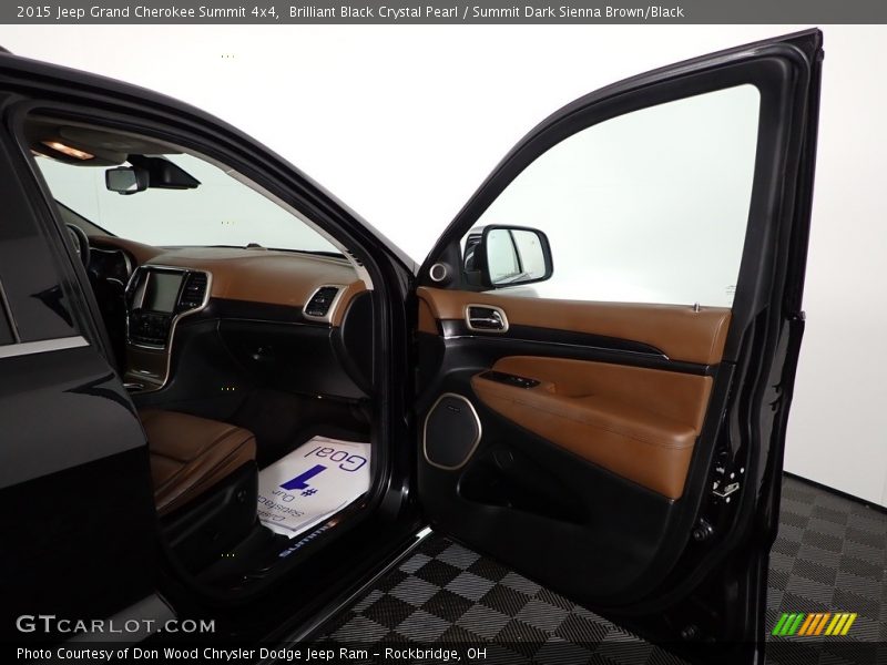 Brilliant Black Crystal Pearl / Summit Dark Sienna Brown/Black 2015 Jeep Grand Cherokee Summit 4x4