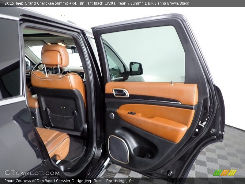 Brilliant Black Crystal Pearl / Summit Dark Sienna Brown/Black 2015 Jeep Grand Cherokee Summit 4x4