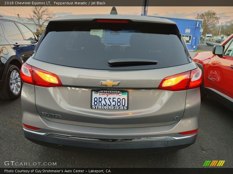 Pepperdust Metallic / Jet Black 2018 Chevrolet Equinox LT