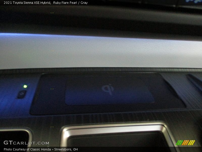 Ruby Flare Pearl / Gray 2021 Toyota Sienna XSE Hybrid