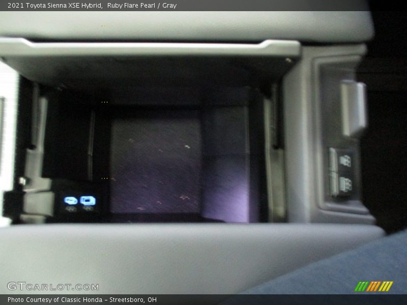Ruby Flare Pearl / Gray 2021 Toyota Sienna XSE Hybrid