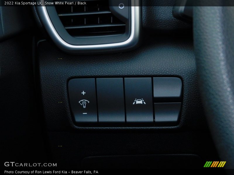 Snow White Pearl / Black 2022 Kia Sportage LX