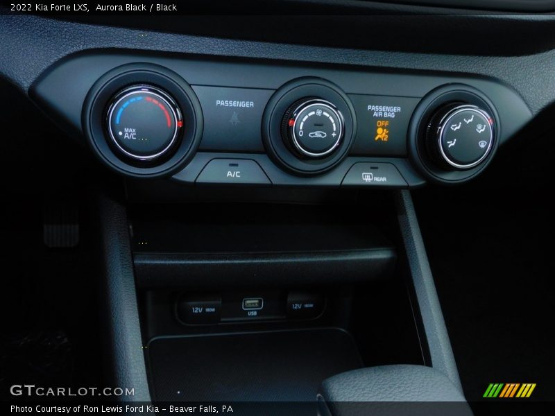 Aurora Black / Black 2022 Kia Forte LXS
