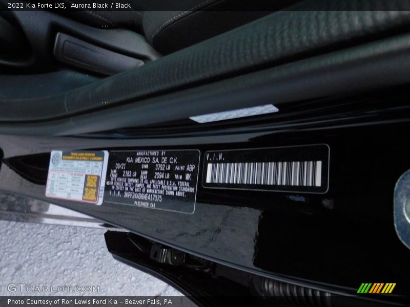Aurora Black / Black 2022 Kia Forte LXS