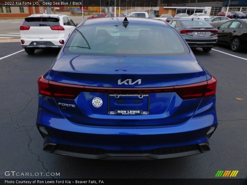 Deep Sea Blue / Black 2022 Kia Forte LXS