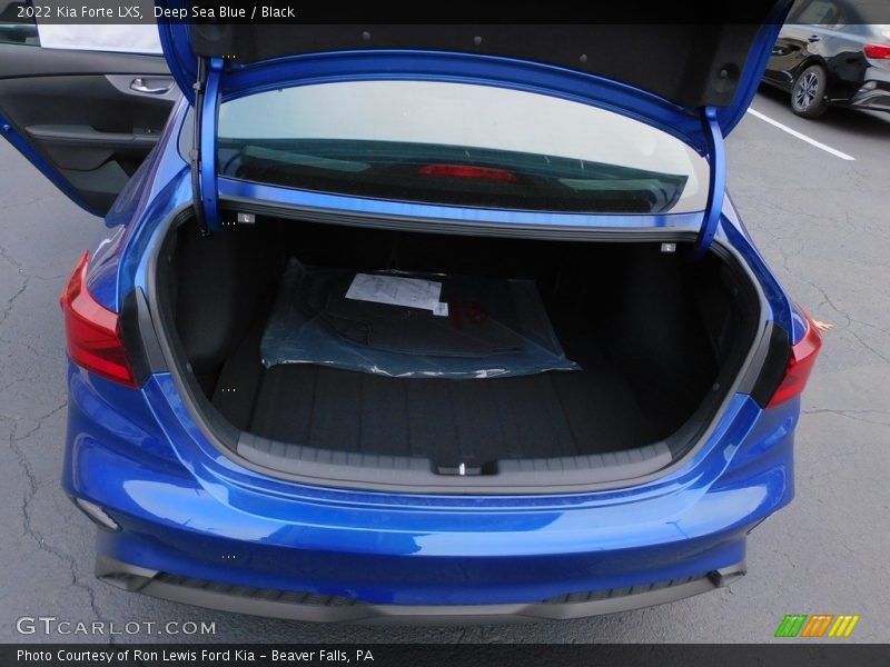 Deep Sea Blue / Black 2022 Kia Forte LXS