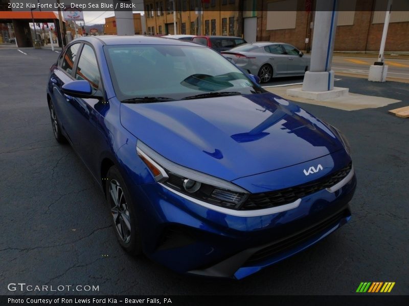 Deep Sea Blue / Black 2022 Kia Forte LXS