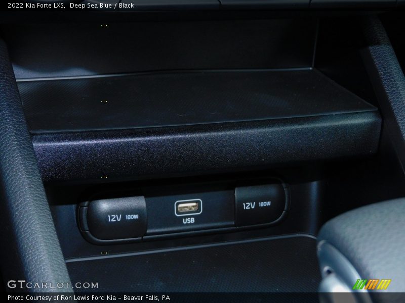 Deep Sea Blue / Black 2022 Kia Forte LXS