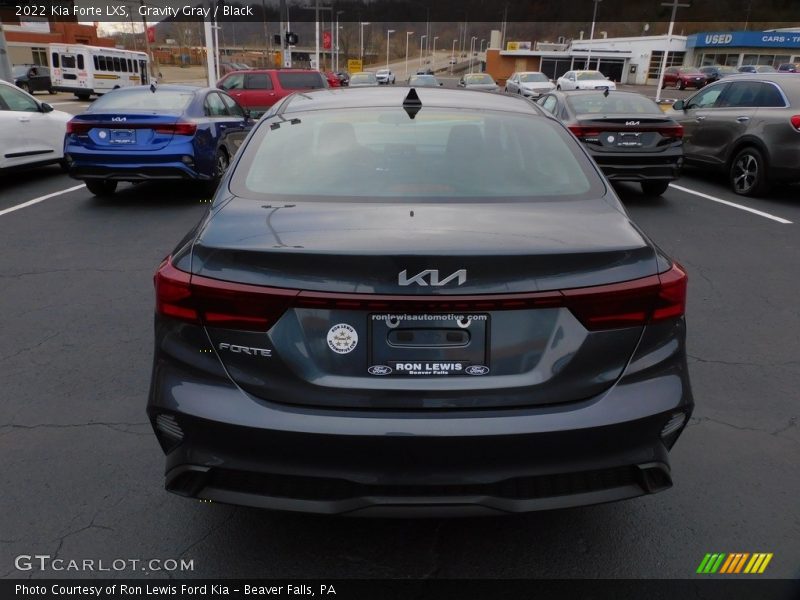 Gravity Gray / Black 2022 Kia Forte LXS