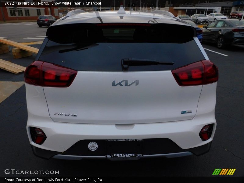 Snow White Pearl / Charcoal 2022 Kia Niro LX Hybrid
