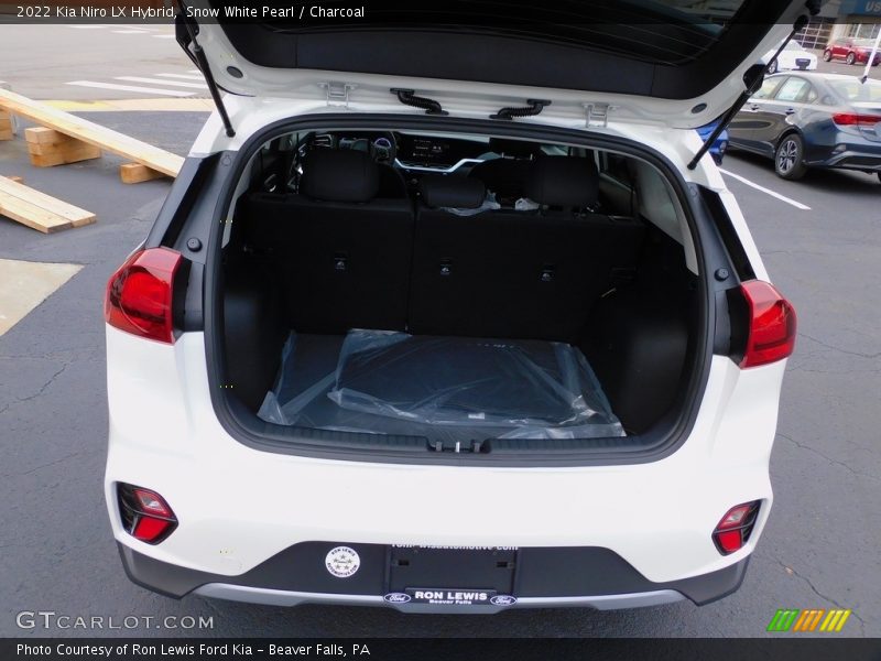 Snow White Pearl / Charcoal 2022 Kia Niro LX Hybrid