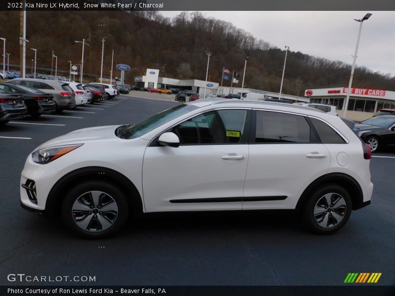 Snow White Pearl / Charcoal 2022 Kia Niro LX Hybrid