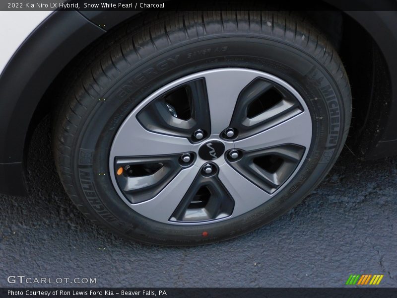 Snow White Pearl / Charcoal 2022 Kia Niro LX Hybrid