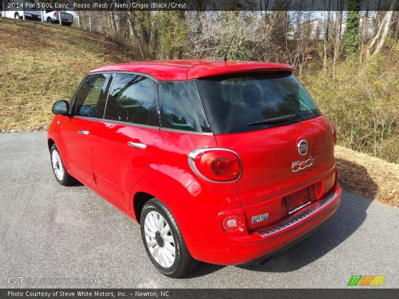 Rosso (Red) / Nero/Grigio (Black/Grey) 2014 Fiat 500L Easy