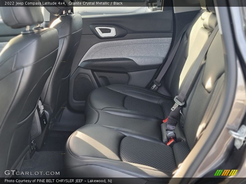 Granite Crystal Metallic / Black 2022 Jeep Compass Latitude 4x4