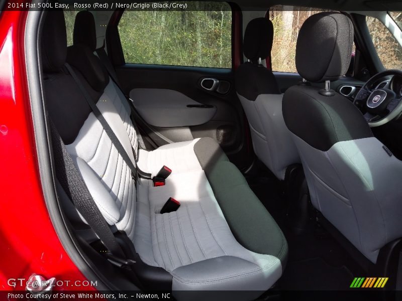 Rosso (Red) / Nero/Grigio (Black/Grey) 2014 Fiat 500L Easy