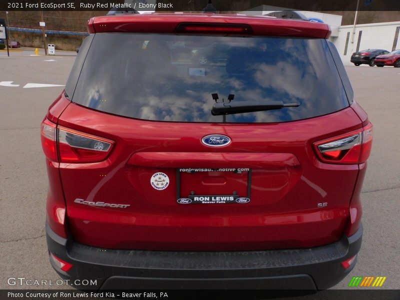 Ruby Red Metallic / Ebony Black 2021 Ford EcoSport SE