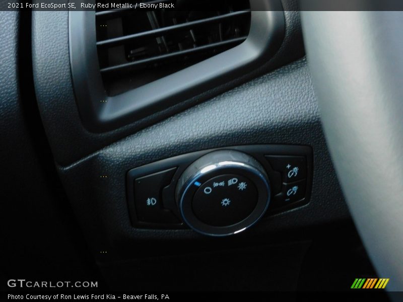 Ruby Red Metallic / Ebony Black 2021 Ford EcoSport SE